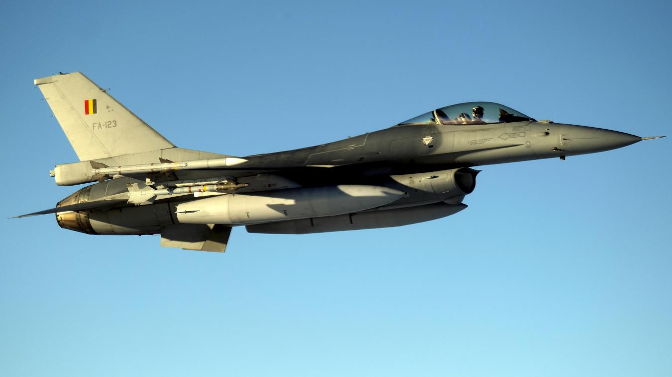 <p>Ein Kampfjet vom Typ F-16 ist in der Bretagne abgestürzt.</p>