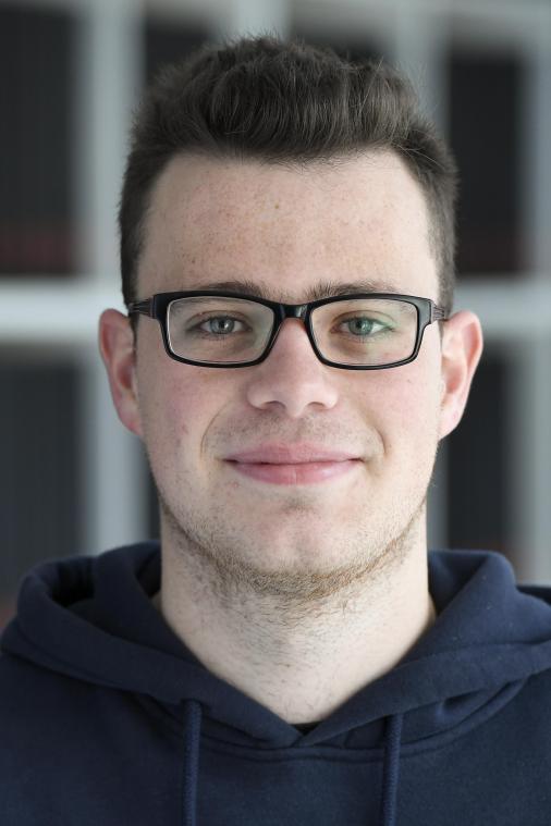 <p>Kommen keine guten Trainer mehr aus der DG?</p>
