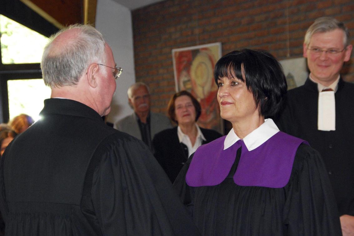 <p>Im Oktober 2012 wurde Christine Treichel als Pfarrerin der protestantischen Kirchengemeinde Malmedy/St.Vith eingesetzt. Sie war in Ostbelgien die erste Frau in diesem Amt.</p>