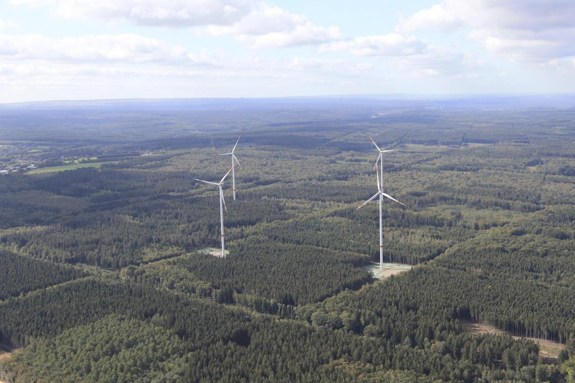 <p>Eine Teilansicht des Windparks Münsterwald. Auf dem Gebiet der Stadt Aachen stehen hier inzwischen sieben Windräder.</p>