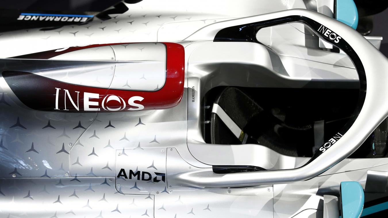 <p>Das Cockpit des Mercedes AMG 2020</p>