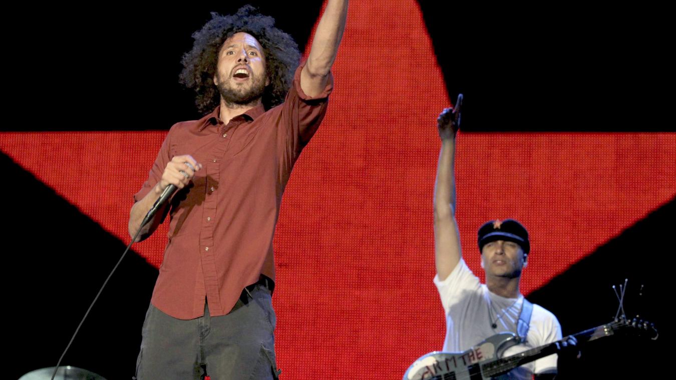 <p>Die US-Band „Rage Against The Machine“ mit Sänger Zack de la Rocha (l.) und Gitarrist Tom Morello im Jahr 2010 beim Rock in Rio Madrid Music Festival.</p>