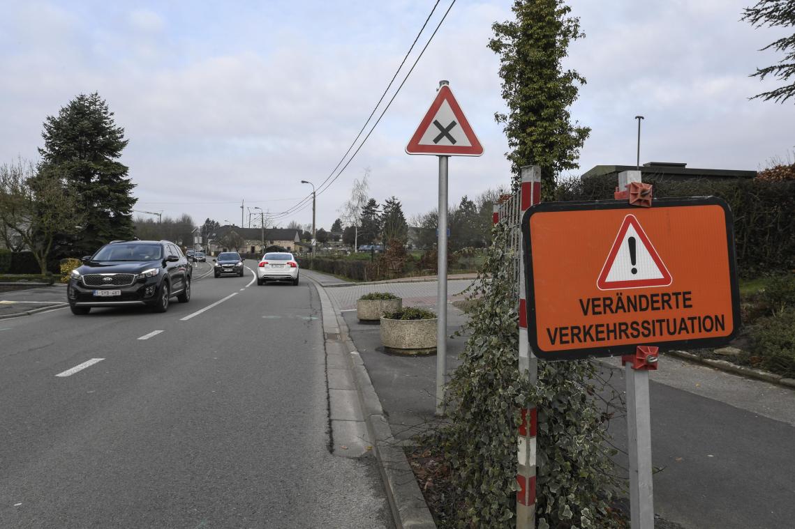 <p>An der Kreuzung der Altenberger Straße mit der Straße „A jene Prumehuk“ gilt ab sofort die Rechtsvorfahrt.</p>