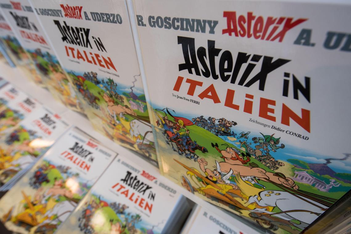 <p>Der Asterix-Band „Asterix in Italien“, aufgenommen in einer Buchhandlung. Comic und Zeichentrick können manchmal visionär sein. Im französischen Original und in der englischsprachigen Fassung heißt der maskierte Bösewicht Coronavirus.</p>