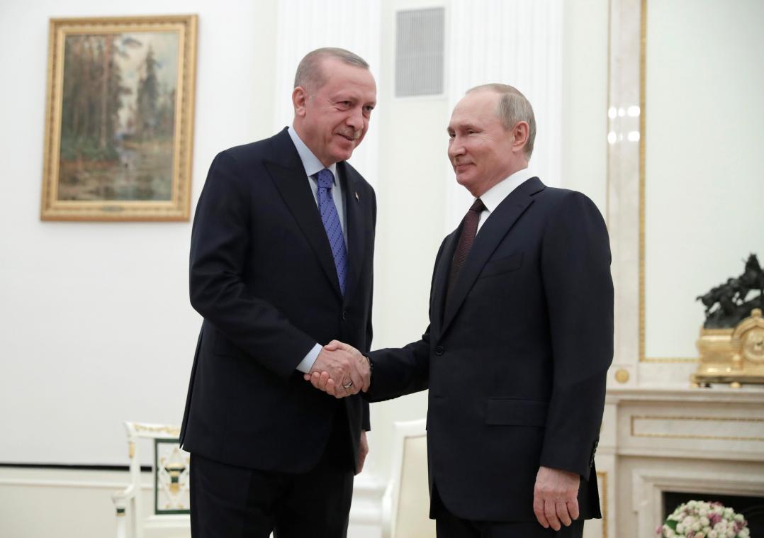 <p>Die Verhandlungen von Russlands Präsident Wladimir Putin (r.) mit seinem türkischen Kollegen Recep Tayyip Erdogan zur Lage in der syrischen Region Idlib dauerten am Donnerstag mehrere Stunden.</p>