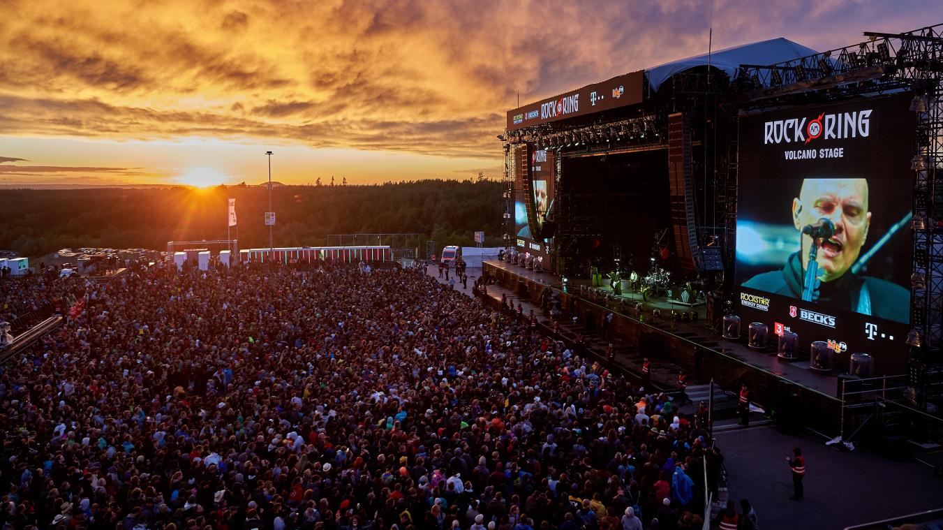 <p>Zum Open-Air-Festivals „Rock am Ring“ kommen jedes Jahr mehrere Zehntausend Musikfans.</p>