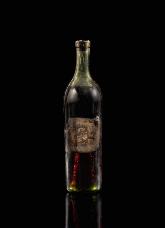 <p>Dieser 258 Jahre alter Cognac wurde für kleines Vermögen versteigert.</p>