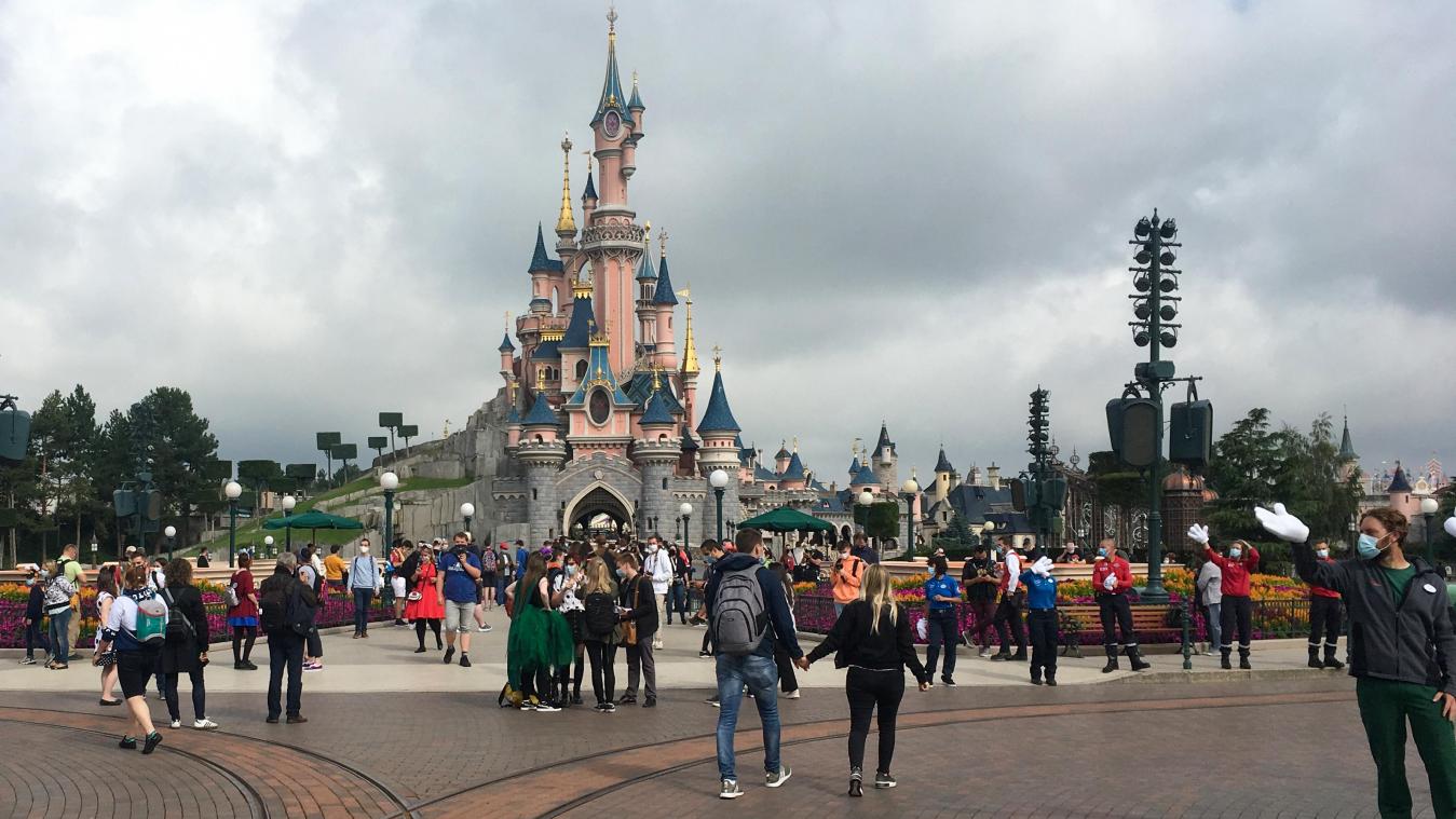 <p>Disneyland Paris ist wieder für Besucher geöffnet</p>

