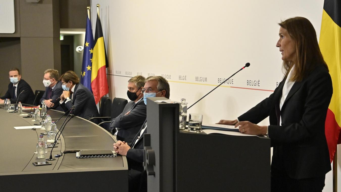 <p>Premierministerin Sophie Wilmès verkündete am Donnerstag wieder die Beschlüsse des Nationalen Sicherheitsrats.</p>