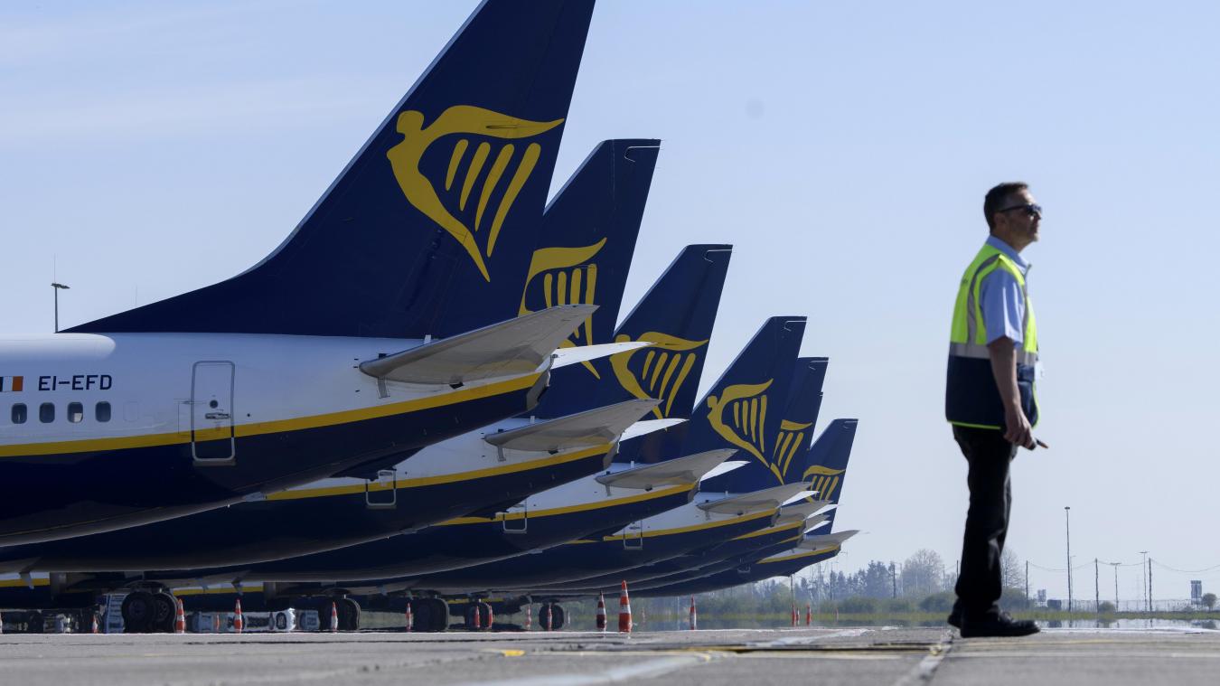 <p>Corona-Krise reißt Ryanair in die Verlustzone</p>
