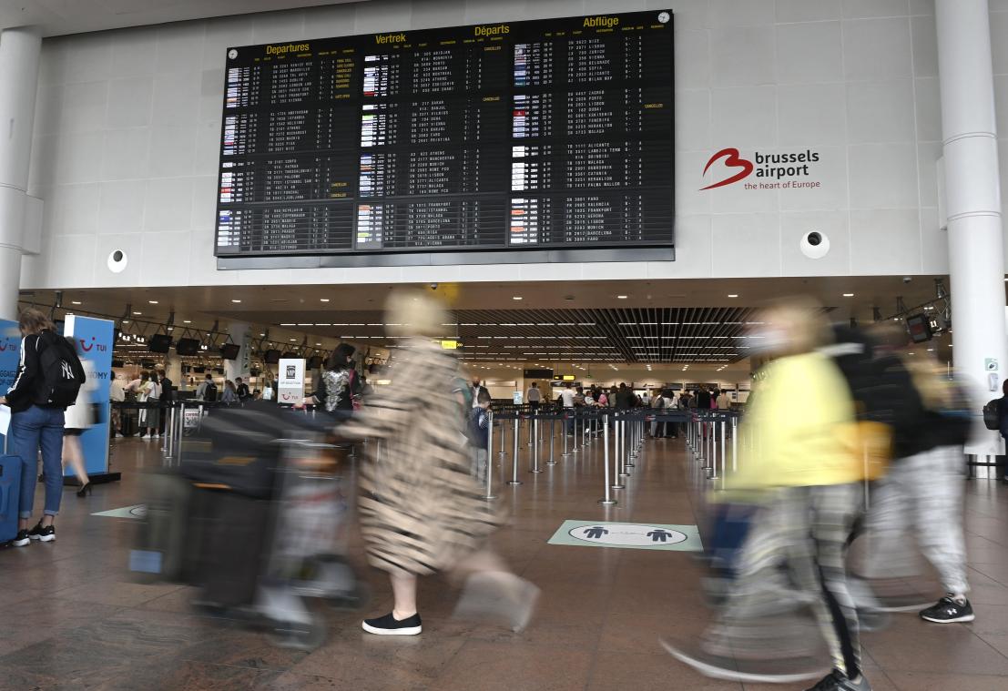 <p>Freundin eines mutmaßlichen Terroristen arbeitete am Flughafen Brüssel</p>
