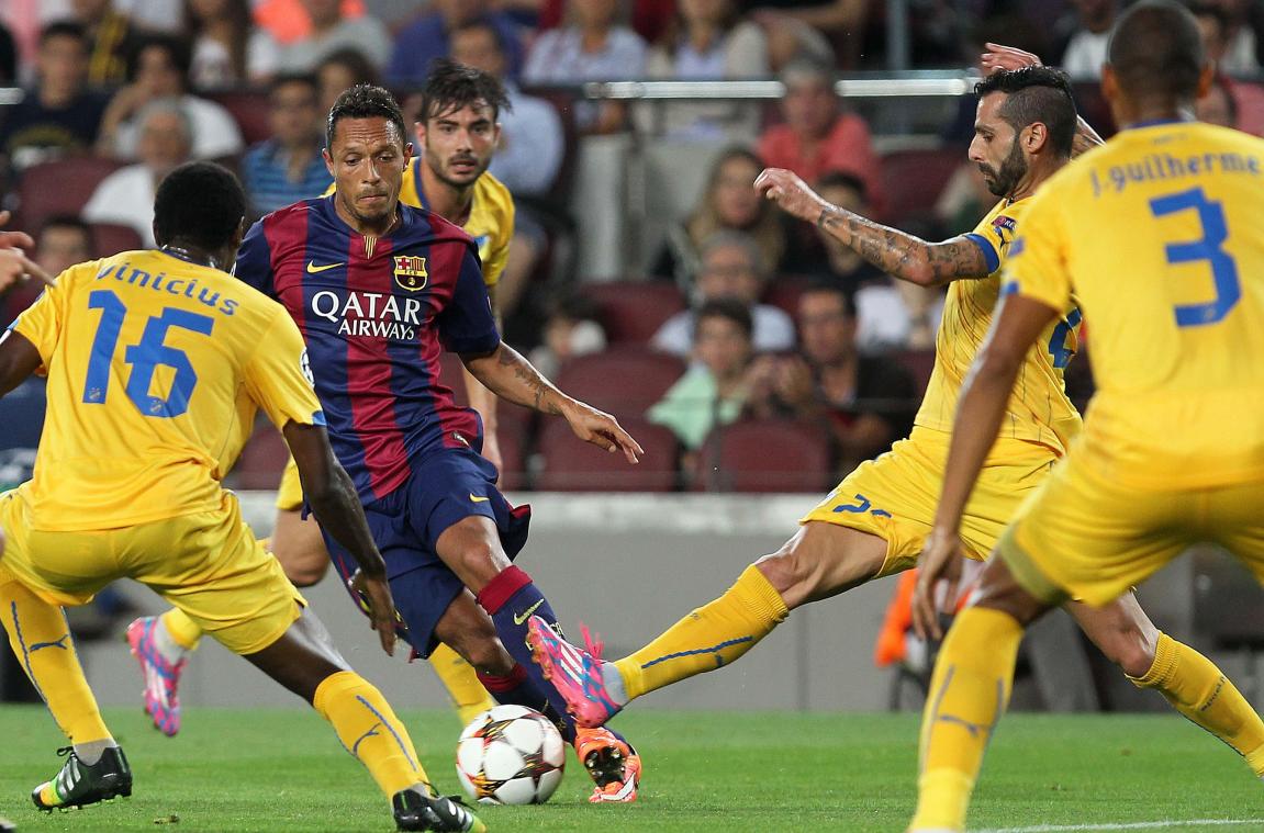 <p>Mit dem FC Barcelona gewann Adriano (am Ball) unter anderem zweimal die Champions League.</p>