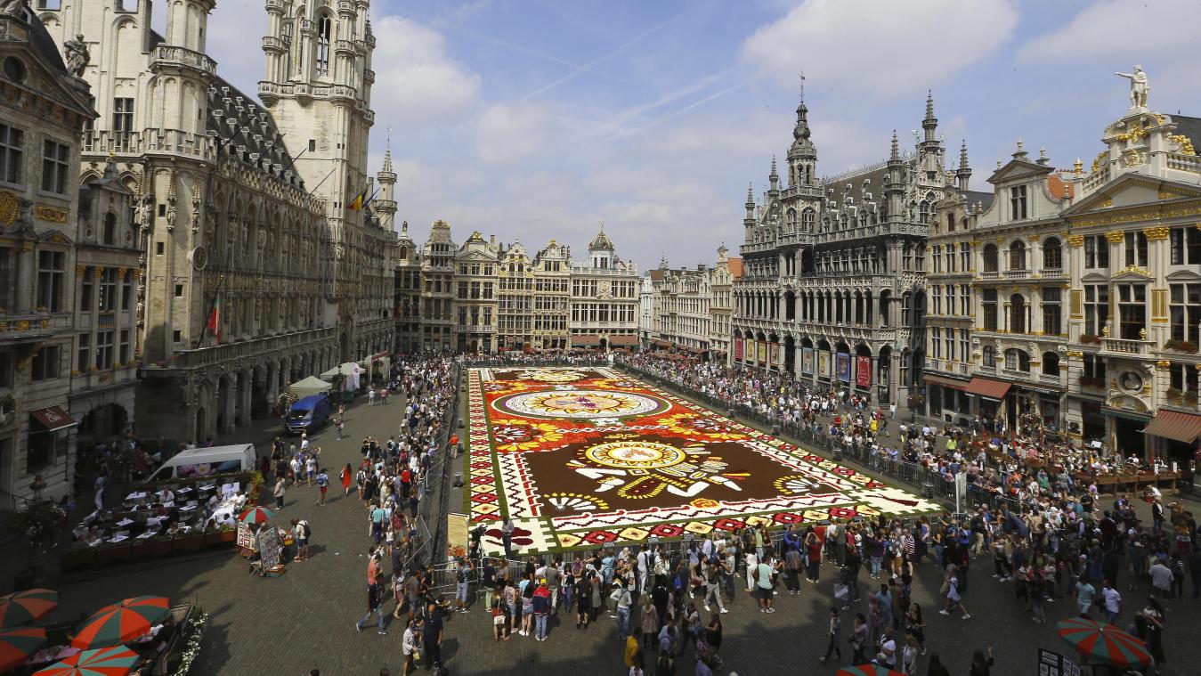 <p>Vor zwei Jahren zierte ein lateinamerikanischer Farbenrausch aus mehr als einer Million Blüten den Brüsseler Grand’Place.</p>