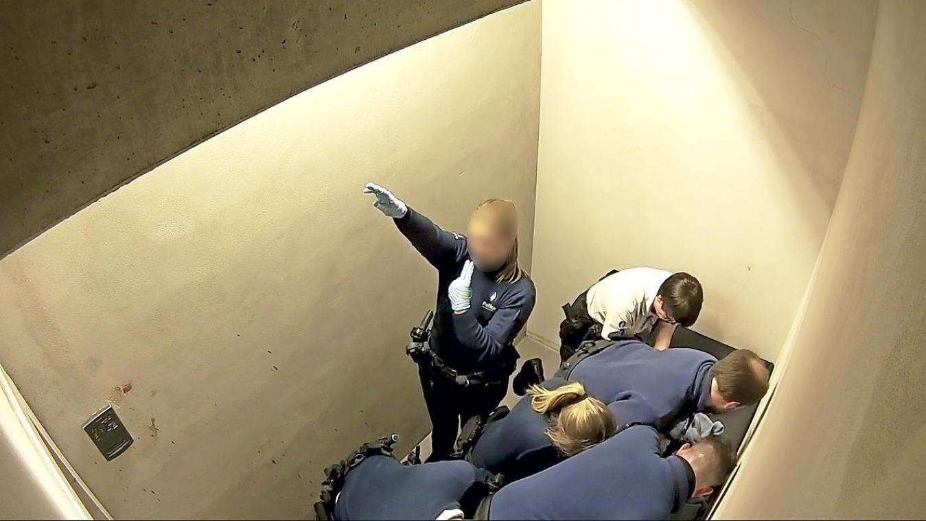 <p>Der Polizeieinsatz in der Zelle wurde gefilmt.</p>