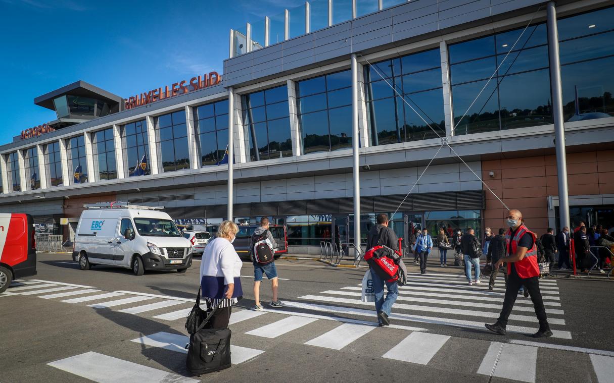 <p>Polizeigewalt am Flughafen beschäftigt Kammerausschüsse</p>
