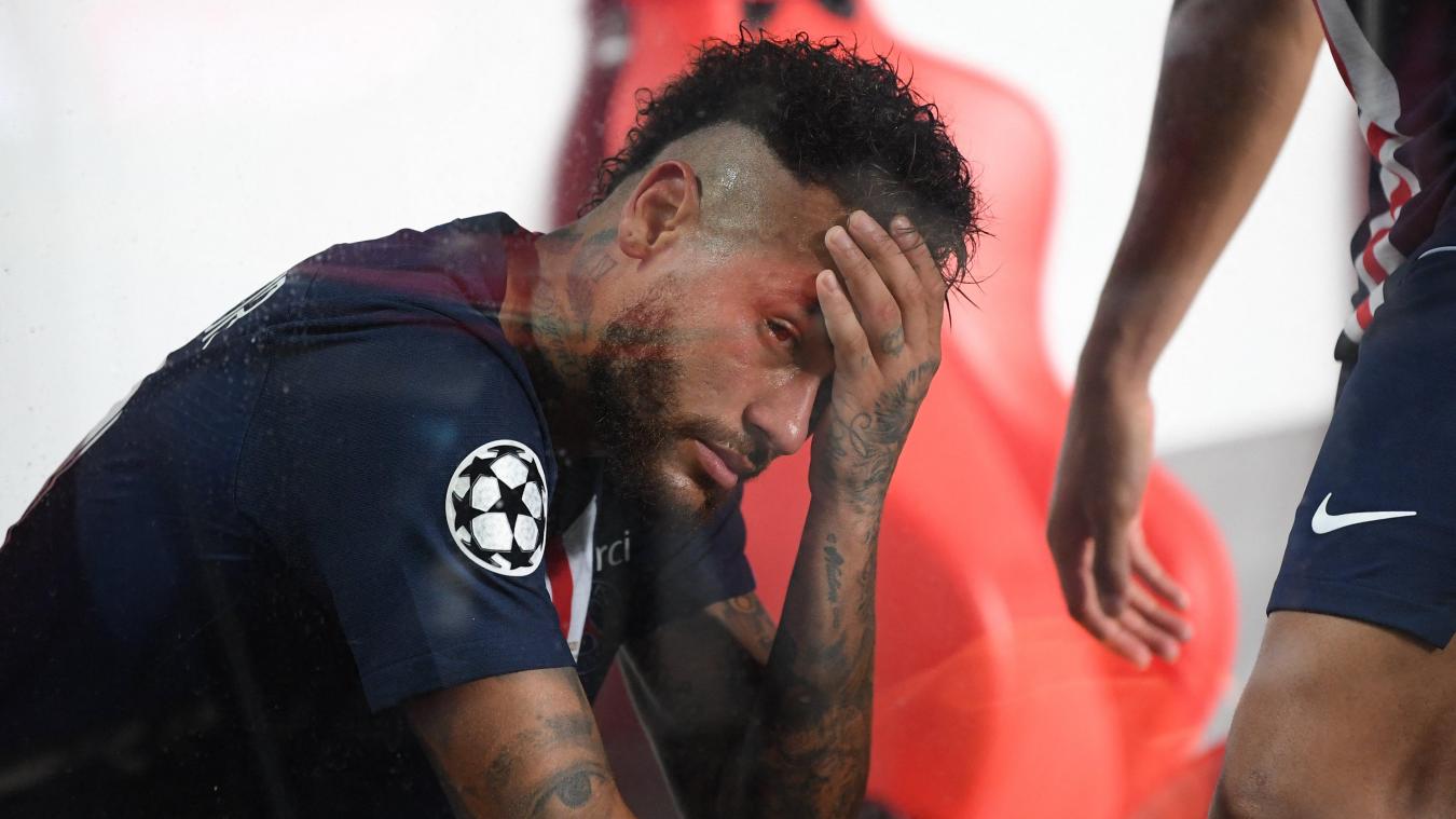 <p>Neymar war nach der Niederlage gegen die Bayern am Boden zerstört.</p>
