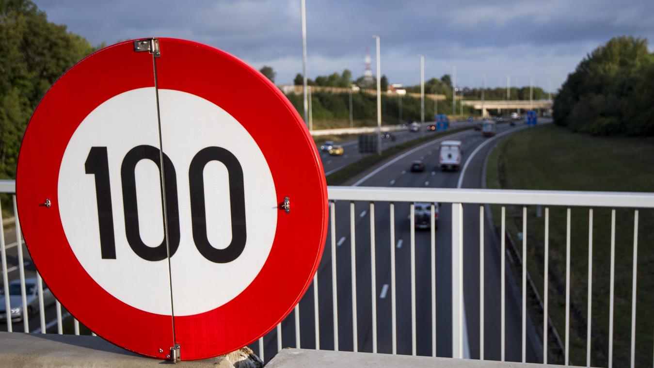 <p>Ab 1. September gilt Tempo 100 auf dem Brüsseler Autobahnring.</p>