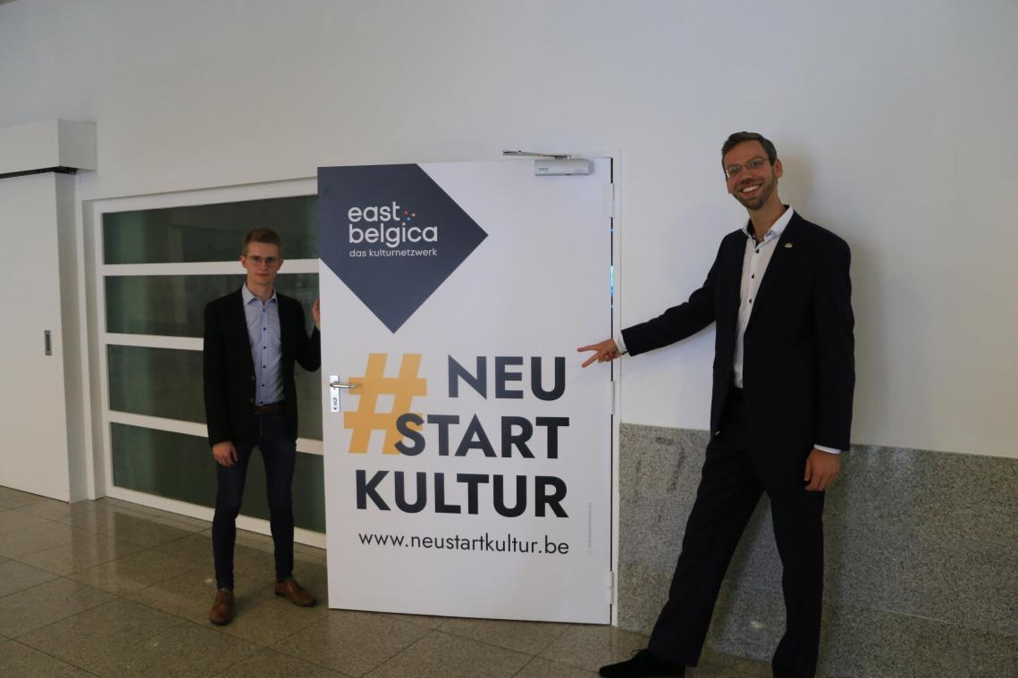 <p>Geschäftsführer Simen Van Meensel (l.) und Präsident Stefan Pitz (r.) stellten die neuen Pläne von Eastbegica vor.</p>