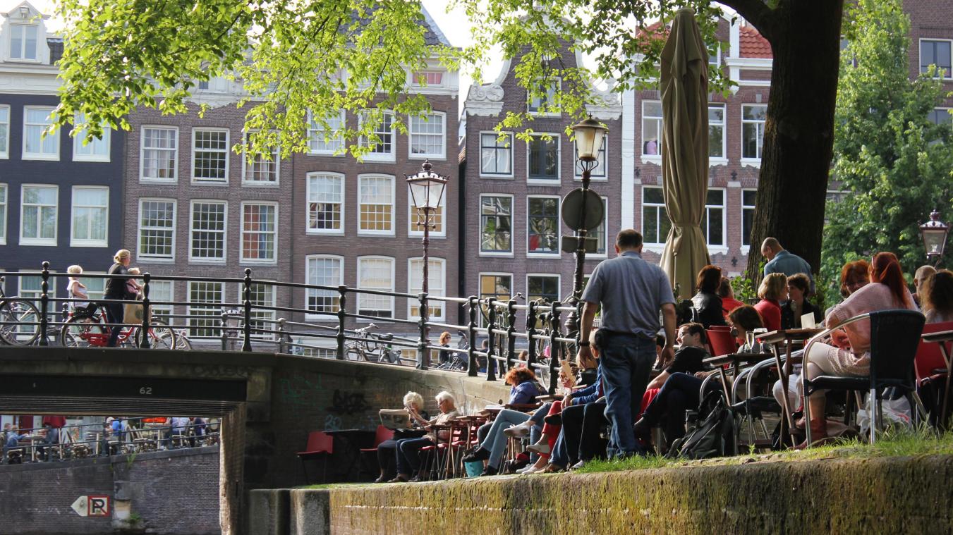 <p>Reisen nach Amsterdam werden verboten.</p>