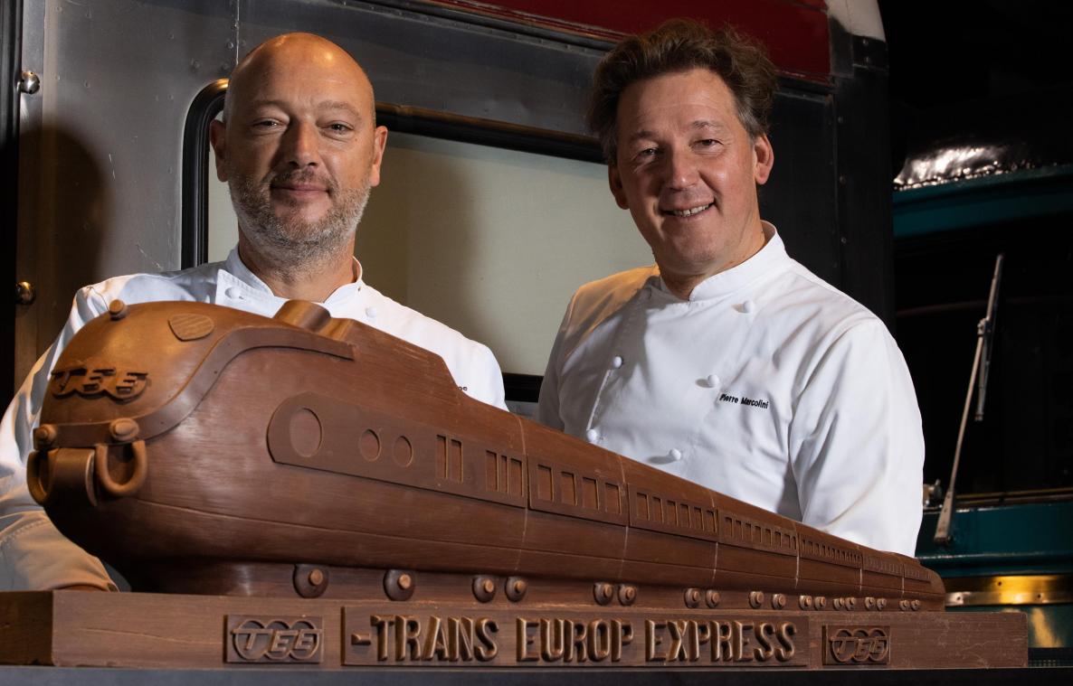 <p>Die belgischen Chocolatiers Dominique Persoone (links) und Pierre Marcolini arbeiten als Förderer der Sonderschau erstmals zusammen.</p>