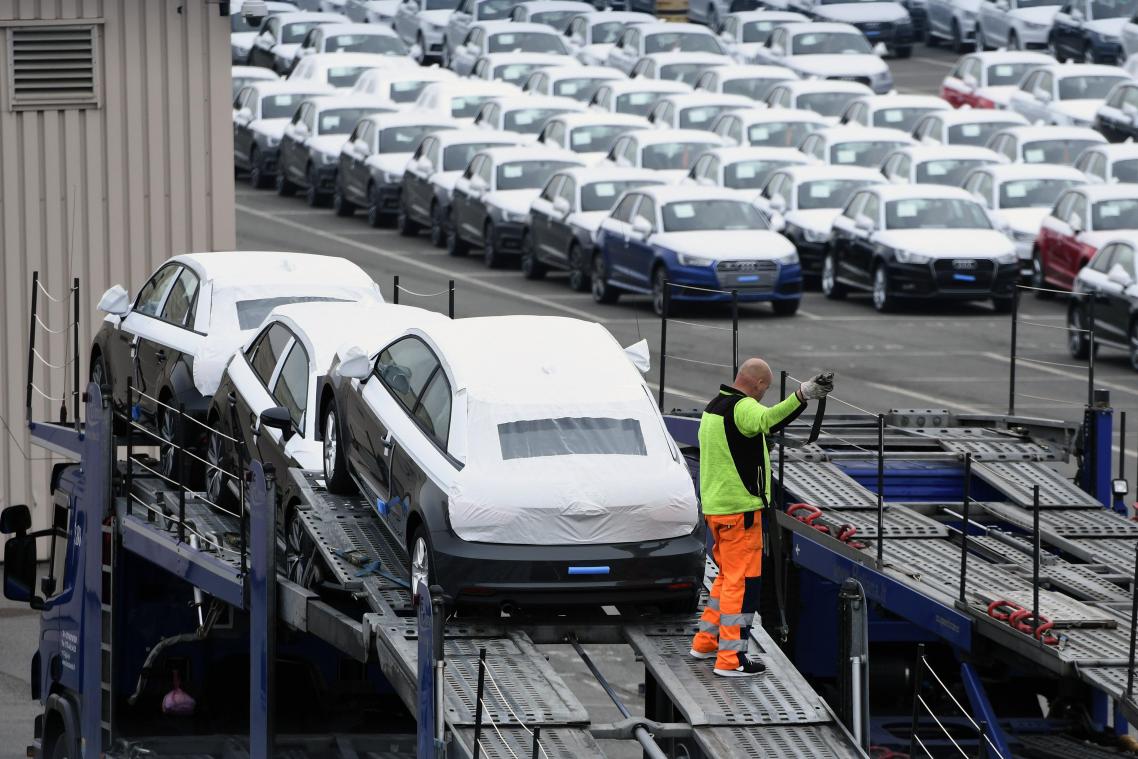 <p>Am schwersten erwischte es die Exporte des Automobilsektors. Bei Volvo in Gent und Audi in Brüssel (Bild) liefen weniger Autos vom Band.</p>