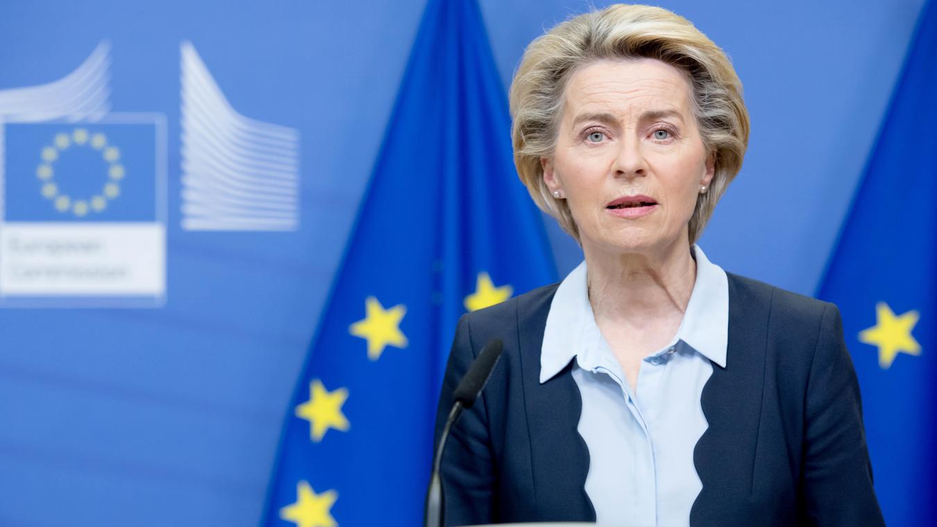 <p>Ursula von der Leyen (CDU), Präsidentin der Europäischen Kommission, gibt im EU-Hauptquartier in Brüssel eine Presseerklärung ab.</p>