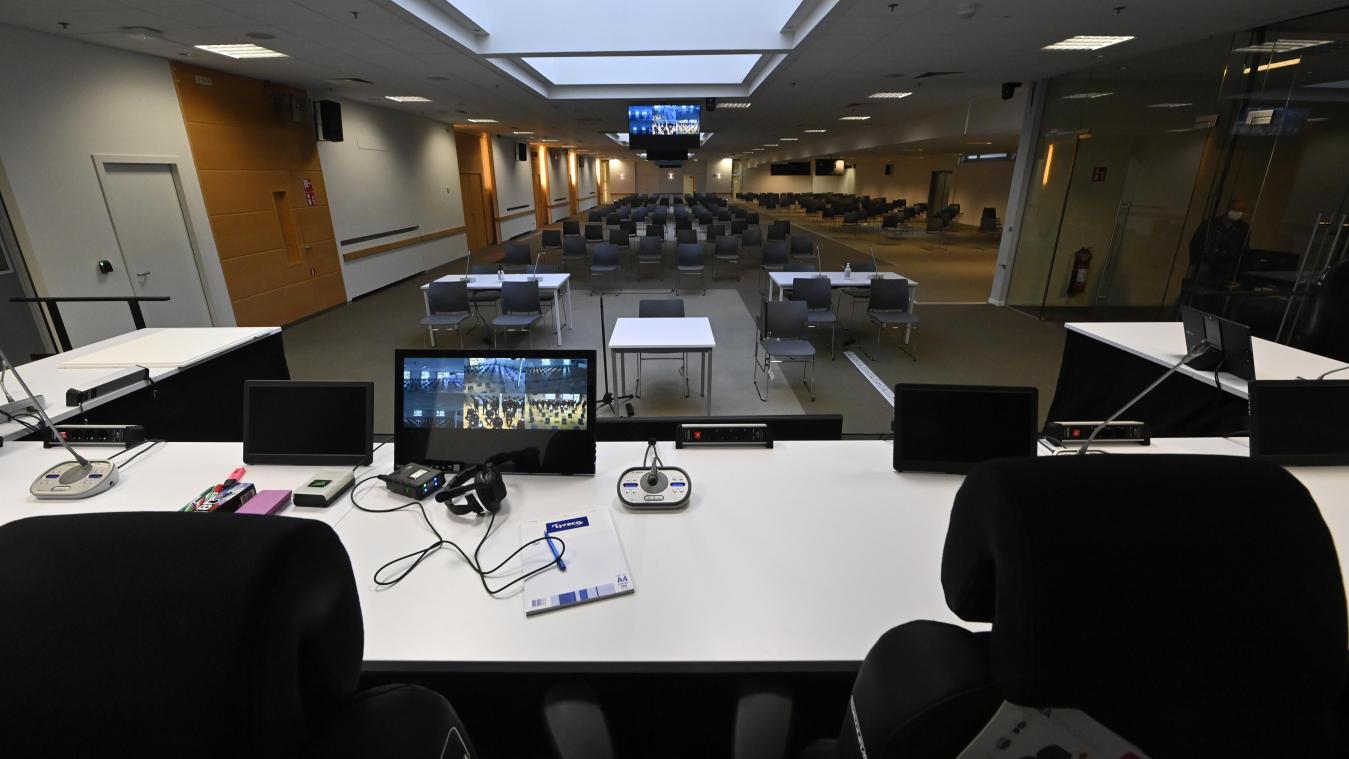 <p>Blick in den neuen, corona-gerechten Verhandlungssaal.</p>