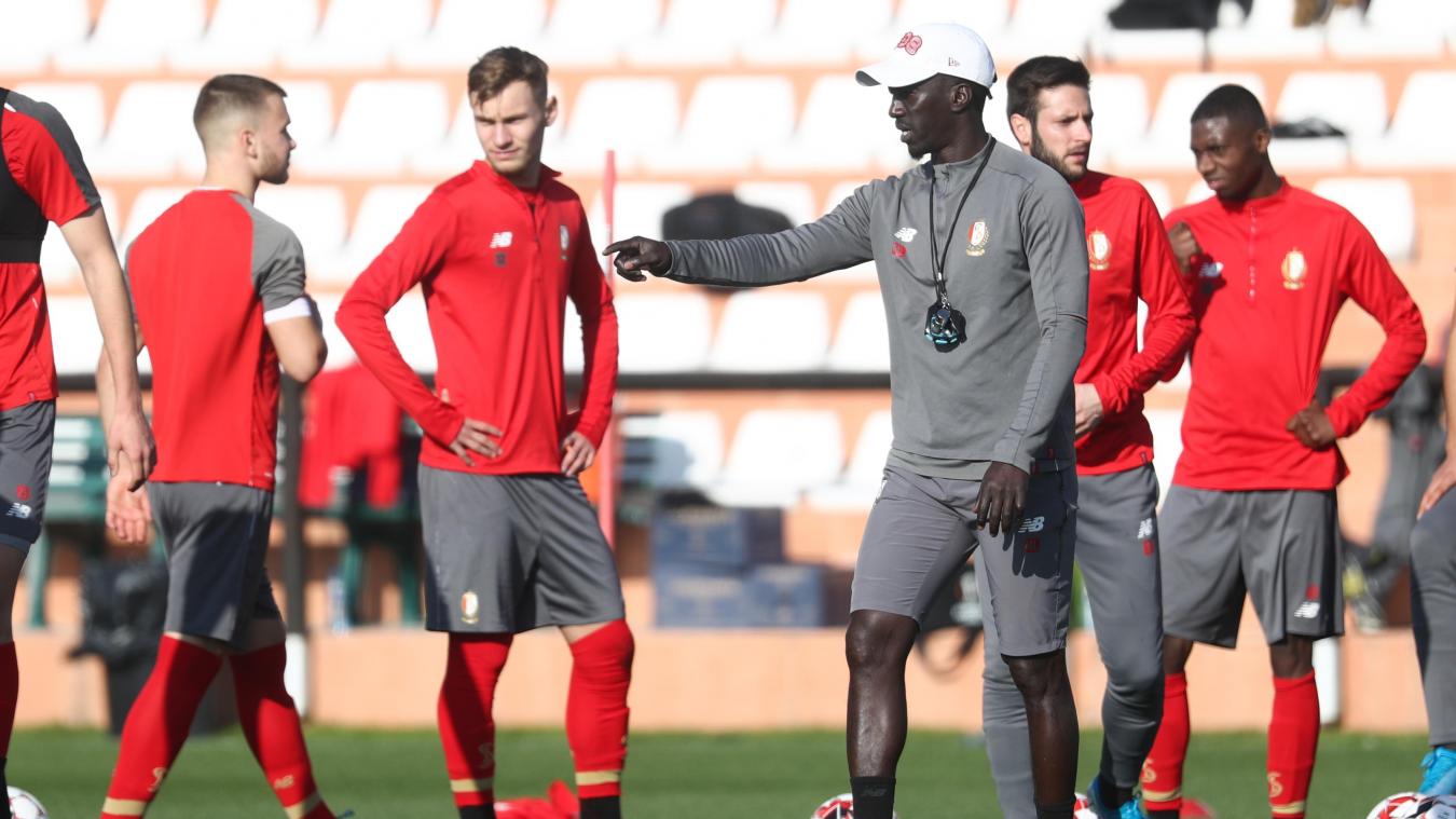 <p>Vom Praktikanten zum Chef: Mbaye Leye (hier in der vergangenen Saison als Co-Trainer) ist neuer Trainer bei Standard Lüttich</p>