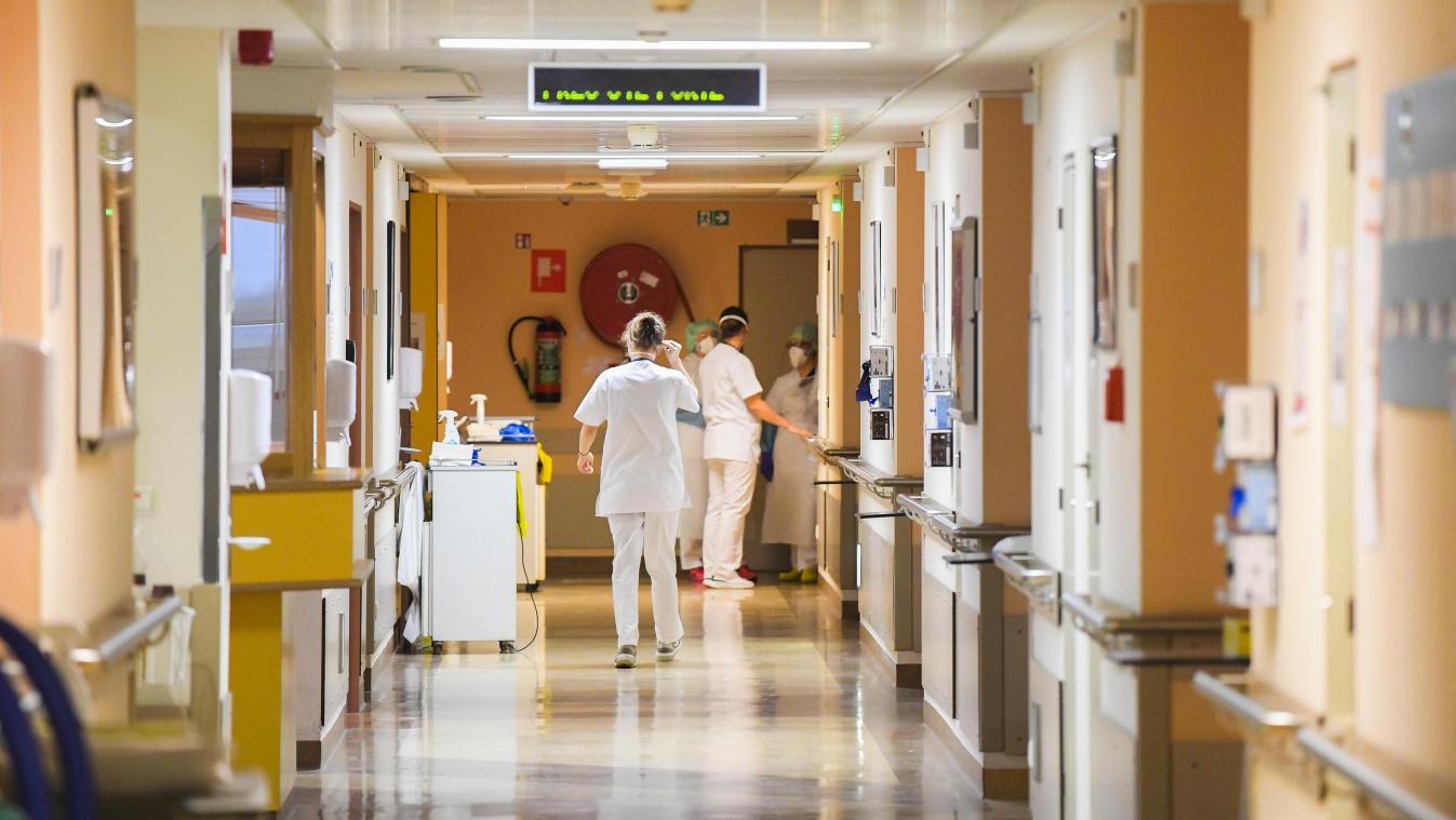 <p>Aktuell liegen 1.880 Patienten mit Covid-19 in belgischen Krankenhäusern, 353 davon auf der Intensivstation.</p>