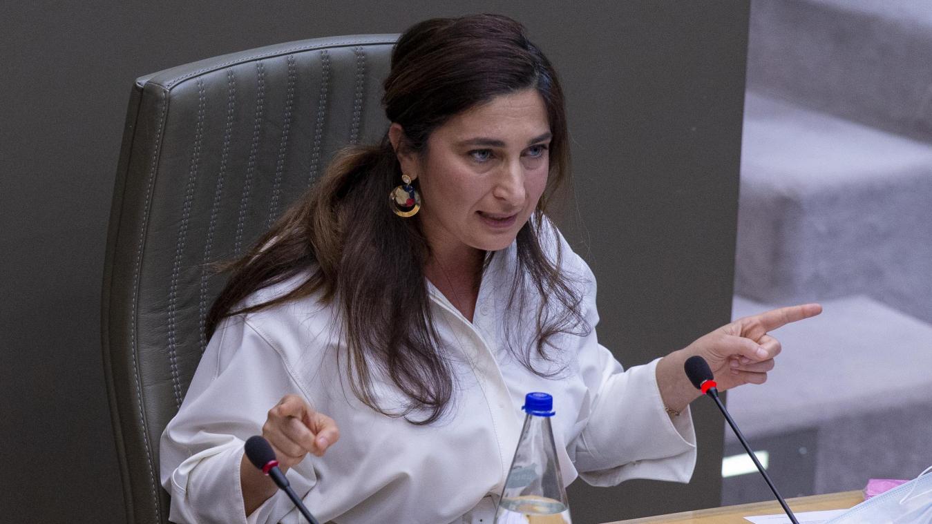 <p>Macht mobil: Zuhal Demir.</p>