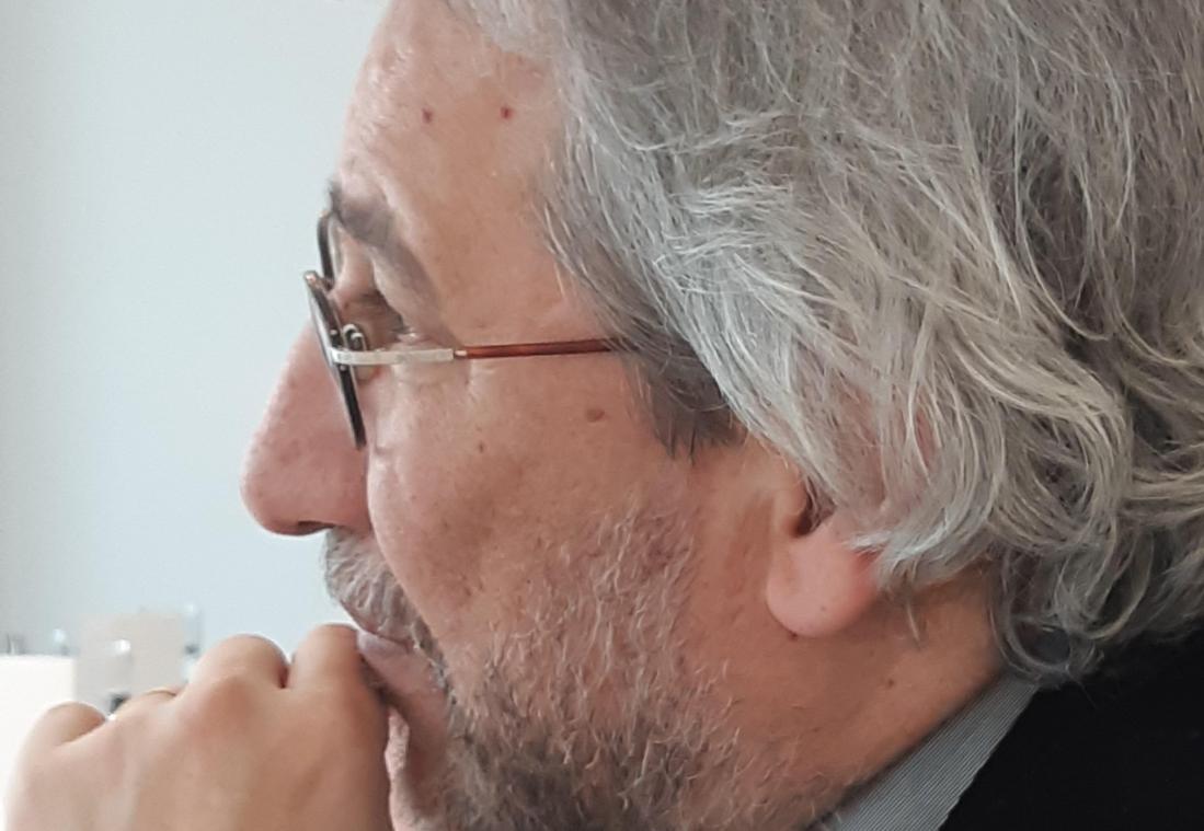 <p>Can Dündar musste aus der Türkei fliehen, weil er die dunklen Geschäfte des ERdogan-Regimes mit der IS nachwies.</p>