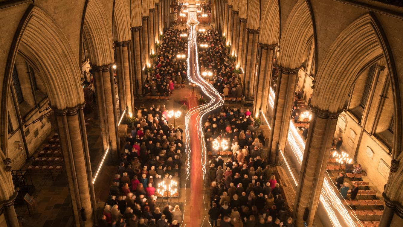 <p>Dort wo sonst Gottesdienste gefeiert werden, wie hier in der Kathedrale von Salisbury, soll jetzt geimpft werden.</p>