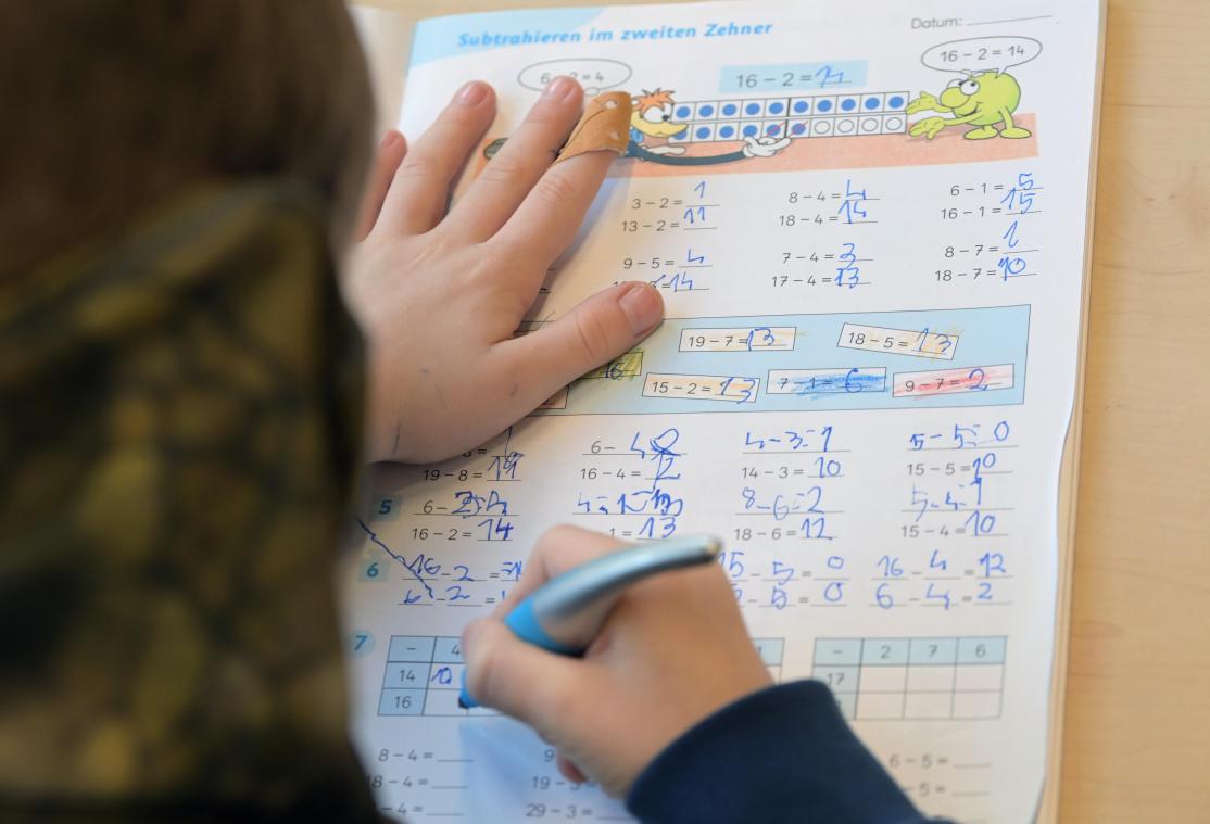 <p>Was ändert sich ab morgen in den Grundschulen?</p>
