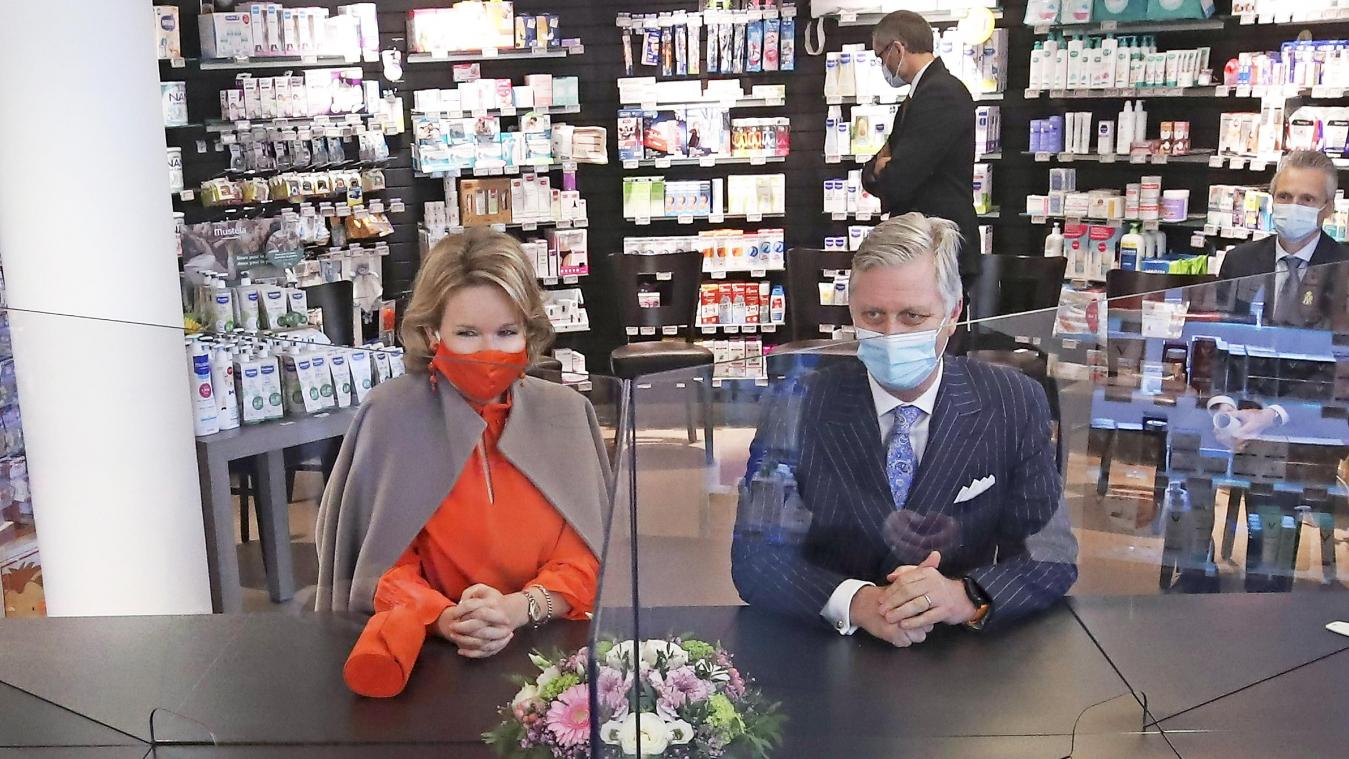 <p>Haben am Mittwoch die Apotheke „Pharma Haelvoet“ besucht: König Philippe und Königin Mathilde.</p>