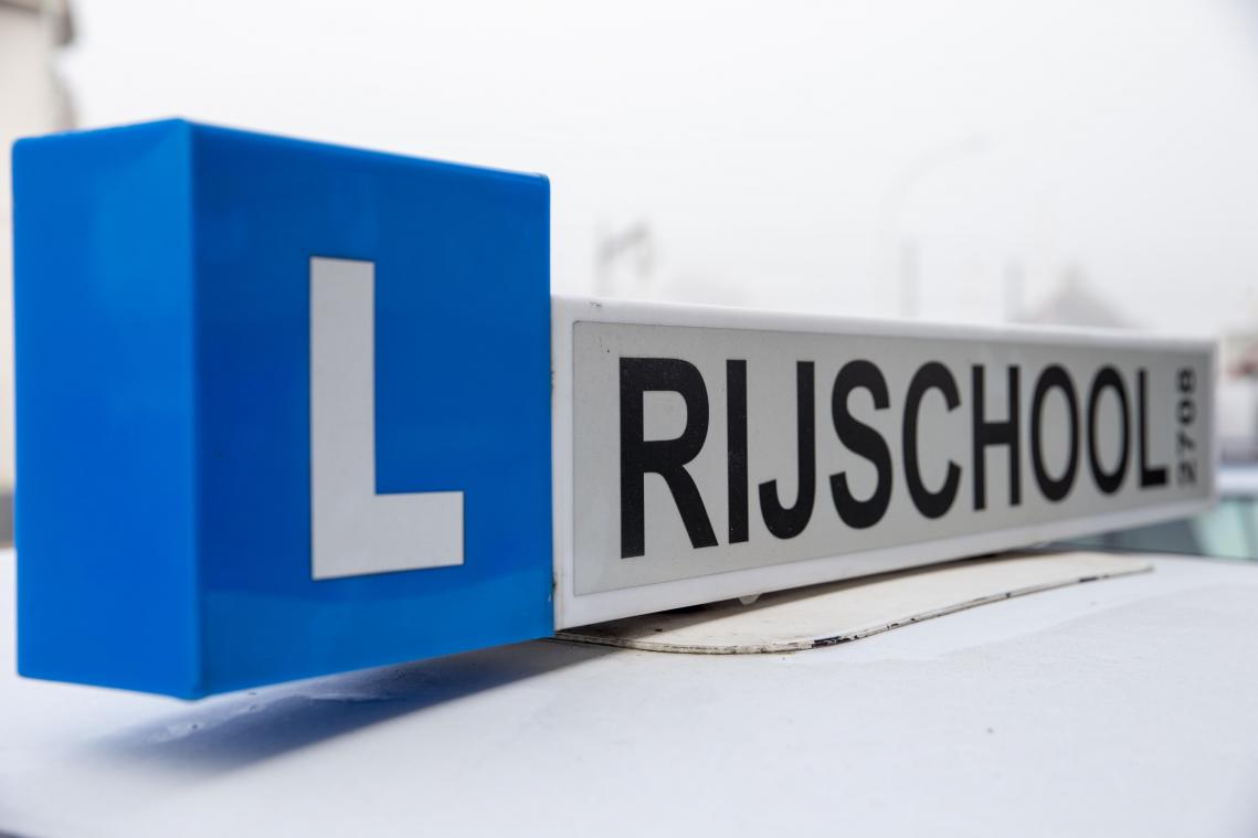 <p>Antwerpen: Fahrschulen wegen Betrugs bei der theoretischen Fahrprüfung geschlossen</p>
