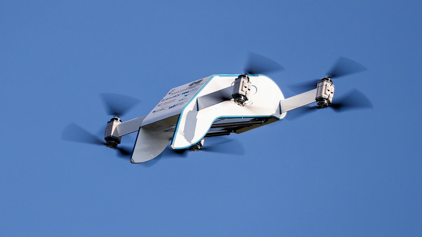 <p>Zur Sicherheit und Effizienz des Betriebs: Brüsseler Flughafen testet Drohnen</p>
