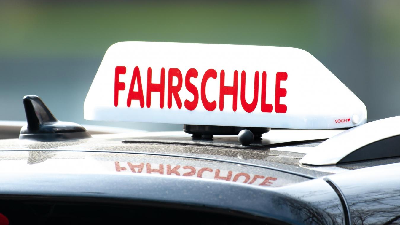 <p>Zahl der praktischen Führerscheinprüfungen um fast ein Drittel gesunken</p>
