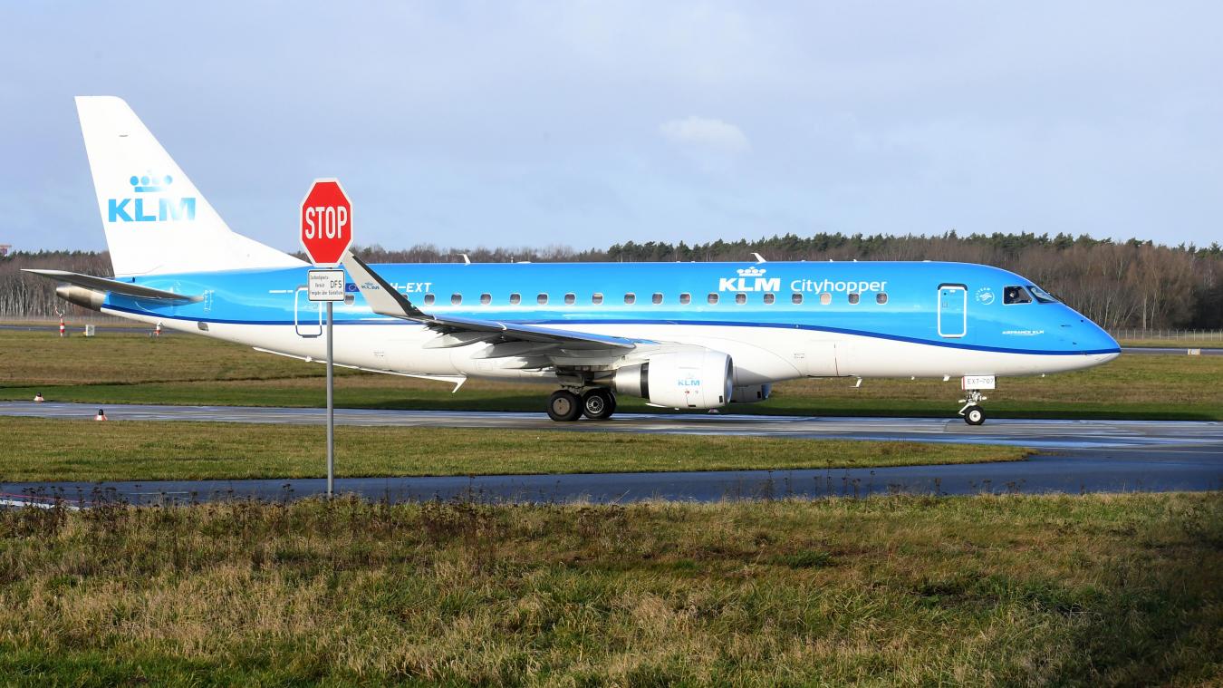 <p>KLM ist die nationale Fluggesellschaft der Niederlande und die älteste noch existierende Fluggesellschaft der Welt.</p>