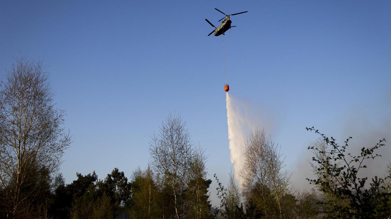 <p>Der Brand war auch am Samstag noch nicht unter Kontrolle.</p>