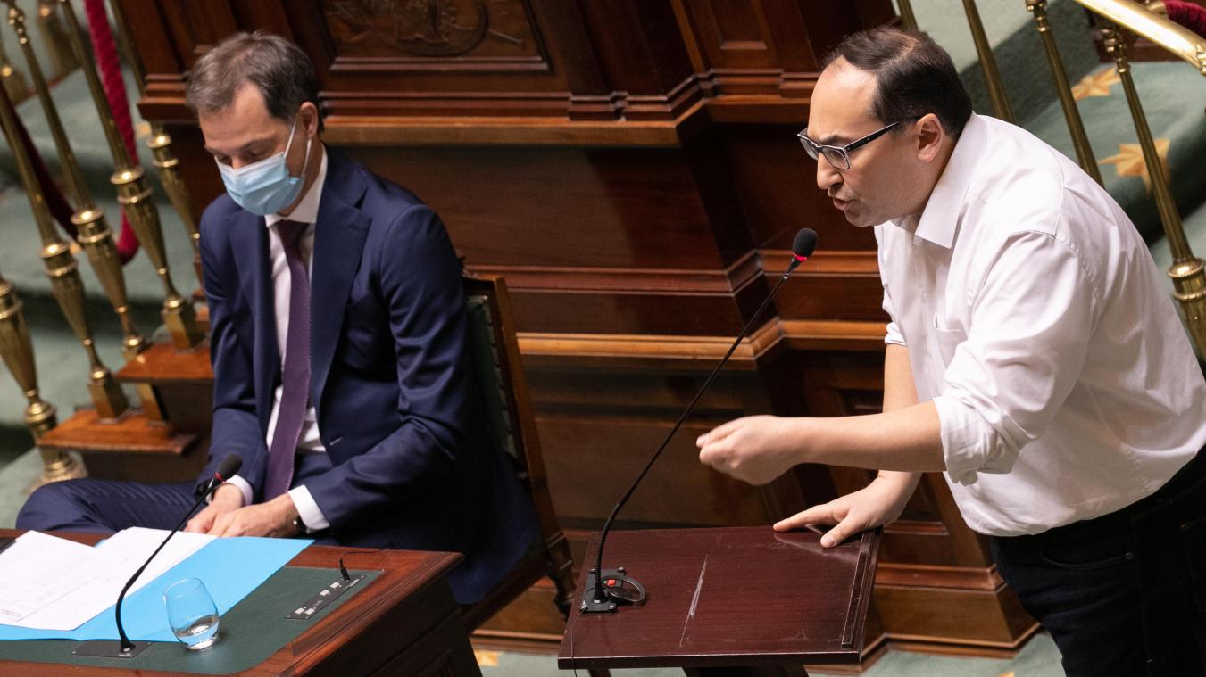 <p>Die schärfste Kritik aus der Mehrheit kam von PS-Fraktionschef Laaouej (r.). Premier De Croo (l.) hielt den Bach flach.</p>