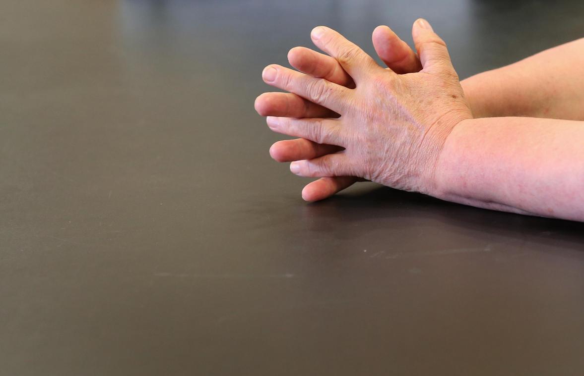 <p>Sekten nicht ausreichend von Behörden überwacht</p>
