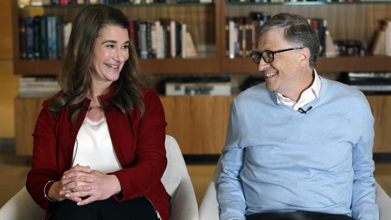 <p>Bill und Melinda Gates lächeln sich während eines Interviews an. Der Microsoft-Gründer Bill Gates und seine Frau Melinda lassen sich nach 27 Ehejahren scheiden.</p>