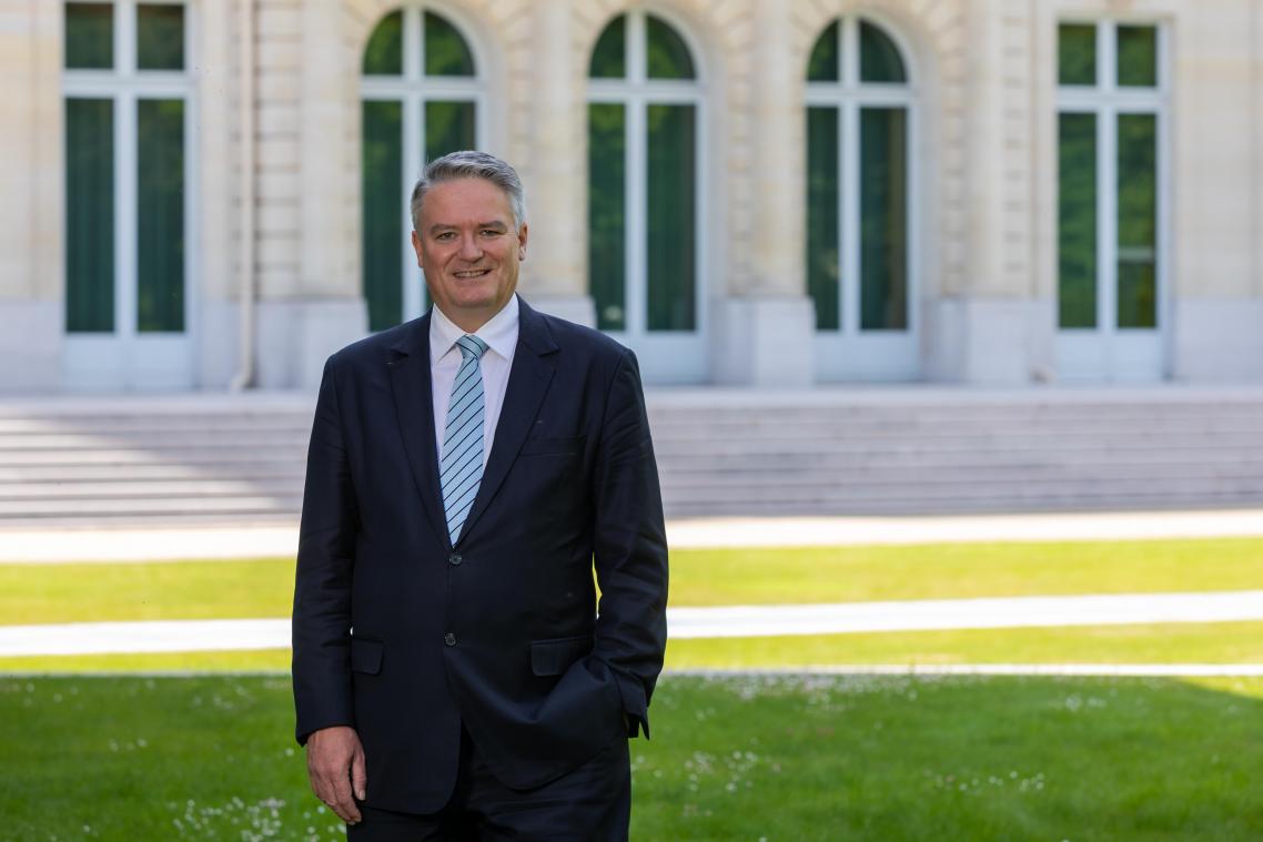 <p>Mathias Cormann vor dem Sitz der OECD in Paris. Seit Dienstag ist der 50-jährige Raerener der sechste Generalsekretär in der 60-jährigen Geschichte der Organisation.</p>
