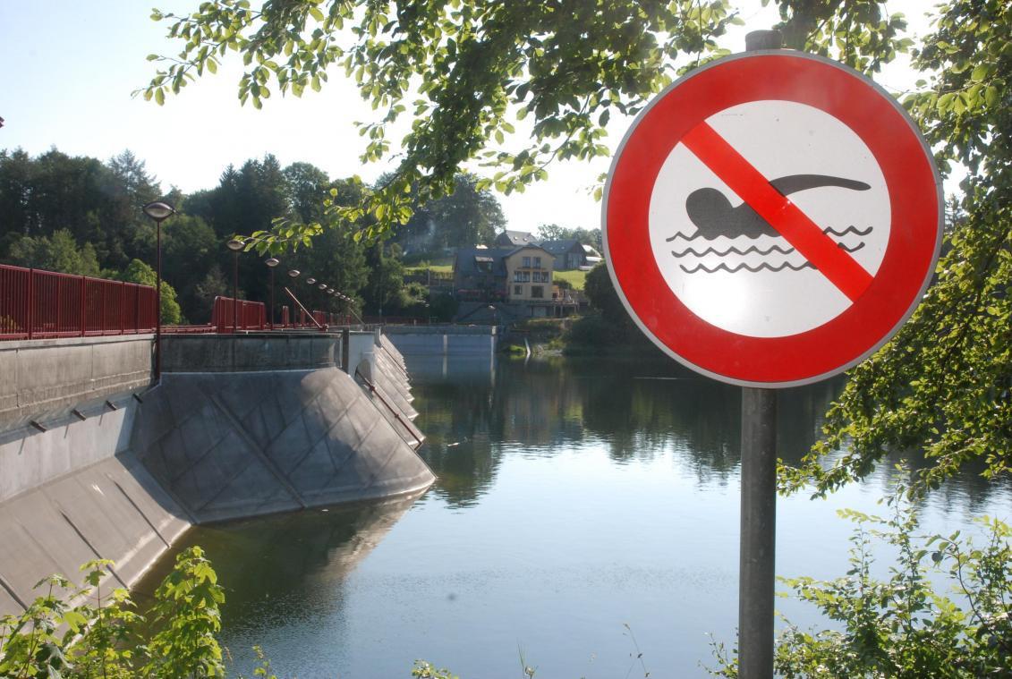 <p>Es wird dringend davon abgeraten, den Bütgenbacher See schwimmend zu durchqueren.</p>
