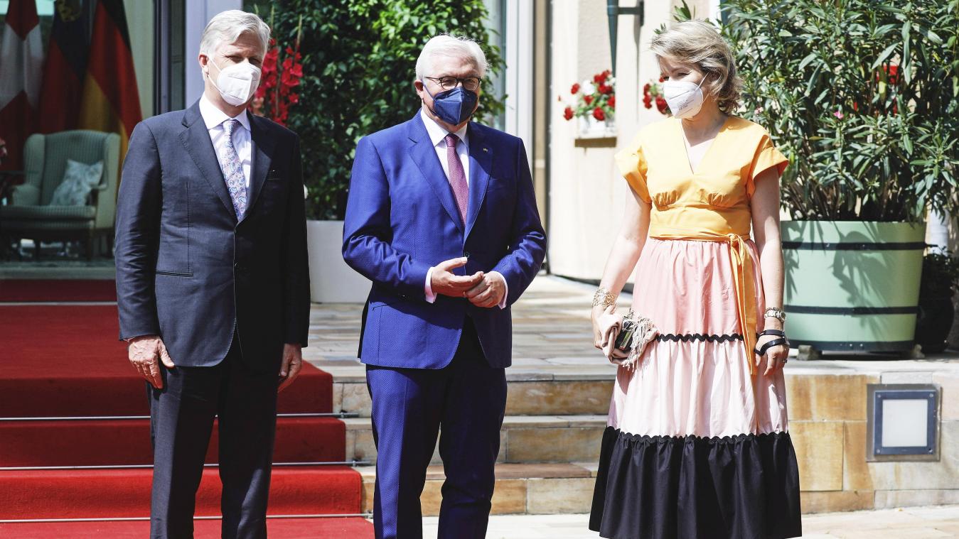 <p>König Philippe (l.) und Königin Mathilde mit dem deutschen Bundespräsidenten Frank-Walter Steinmeier</p>