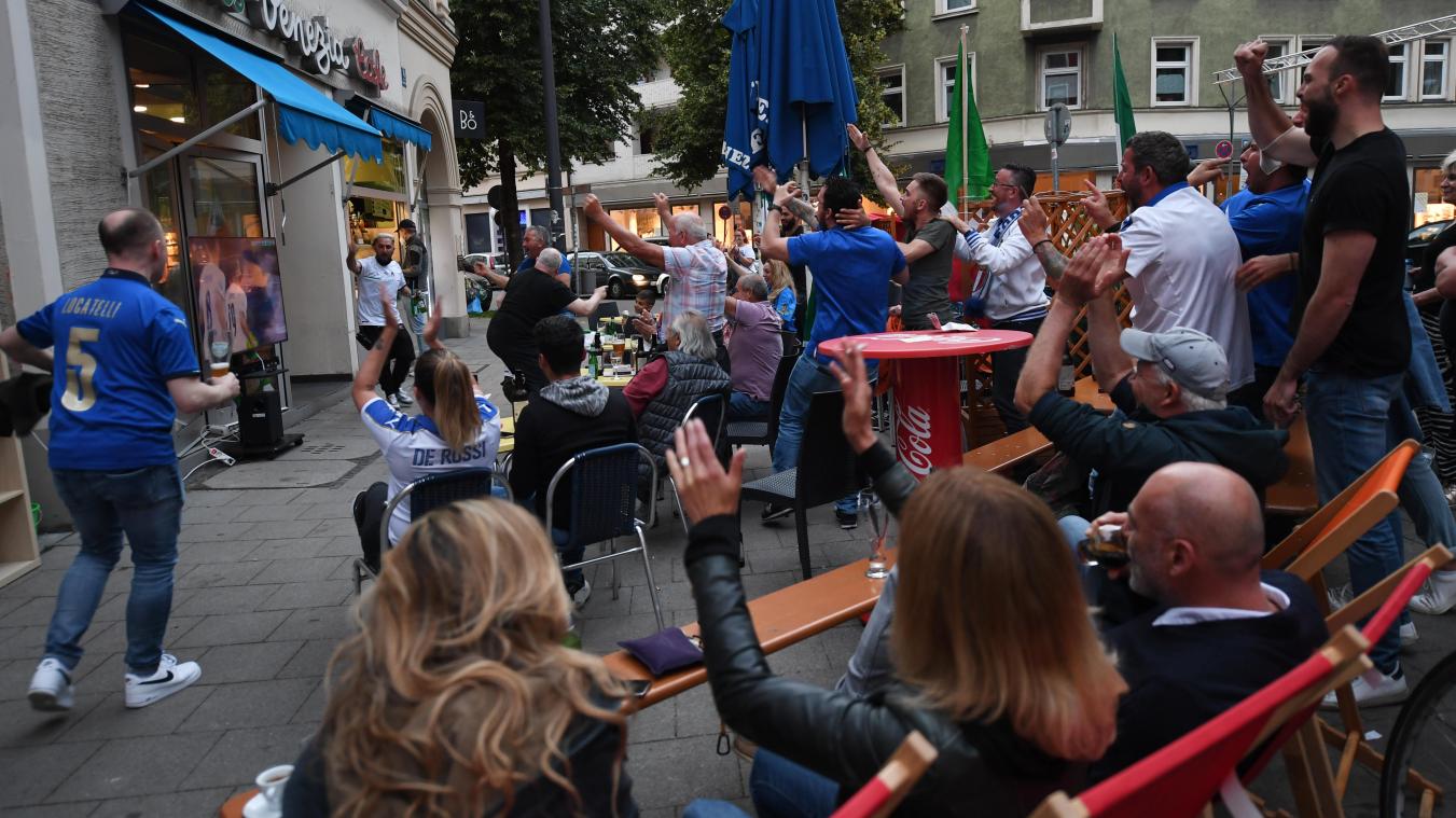 <p>Roms Bürgermeisterin will verhindern, dass sich zu viele Fans in den Straßen und Cafés sammeln.</p>