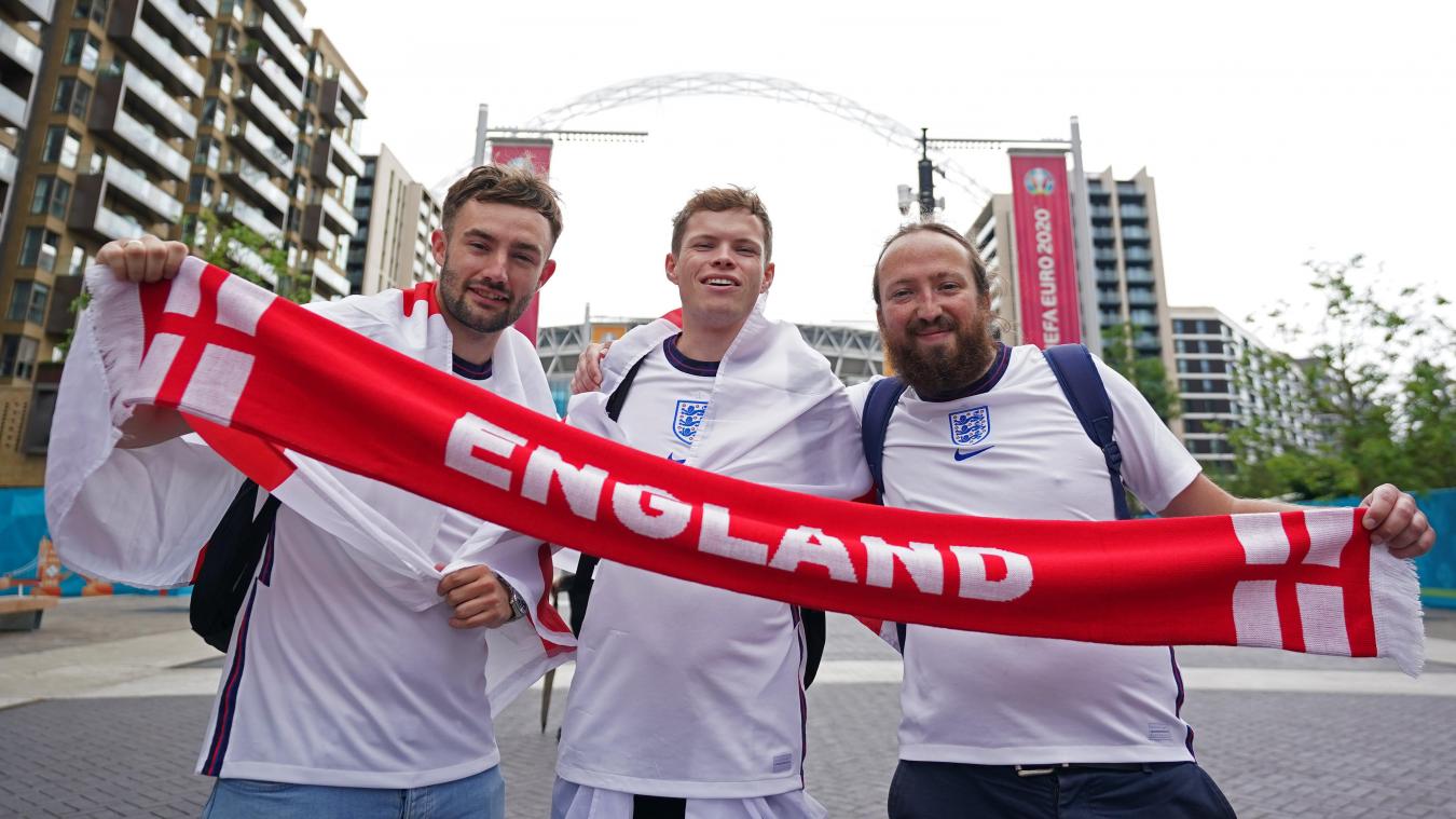 <p>England-Fans freuen sich auf das Halbfinale gegen Dänemark am Mittwochabend.</p>