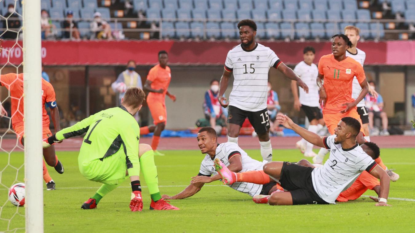 <p>Deutschland ist nach dem 1:1 gegen die Elfenbeinküste ausgeschieden.</p>