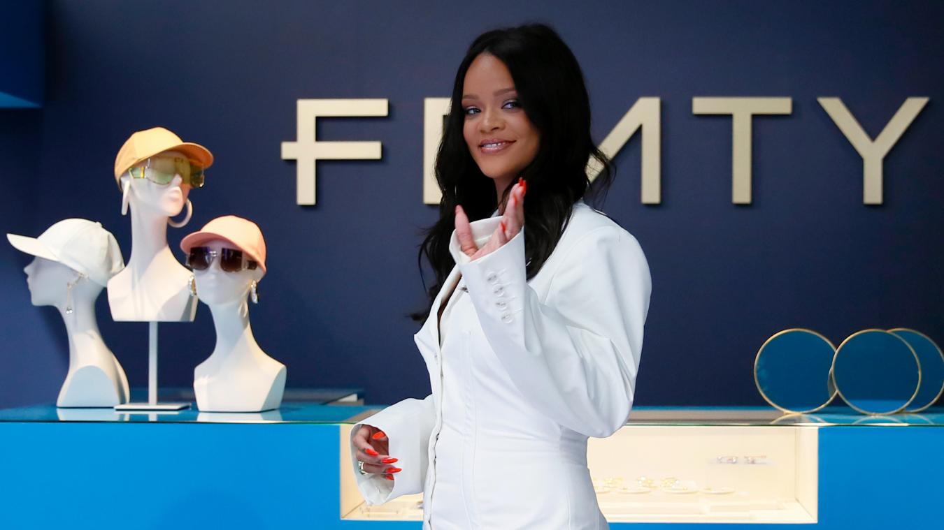 <p>Kosmetikprodukte haben Popstar Rihanna nach Schätzung des US-Wirtschaftsmagazins „Forbes“ zur Milliardärin gemacht.</p>