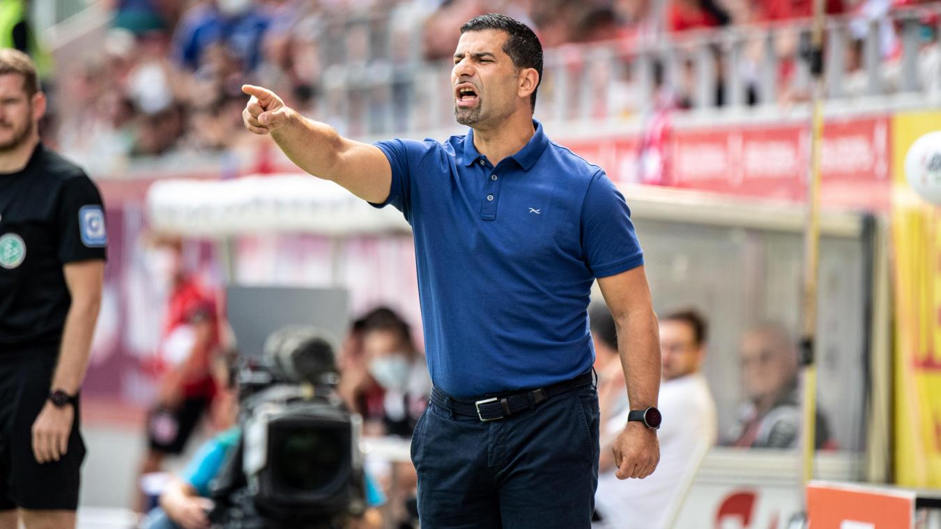 <p>Wie lange bleibt Dimitrios Grammozis noch Schalke-Coach?</p>